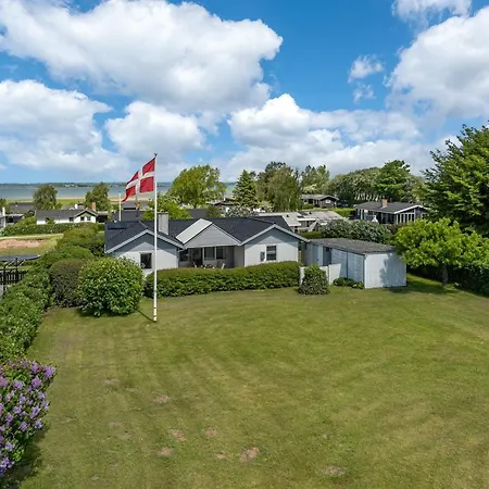 Rise - 250m From The Sea By Interhome Bojden