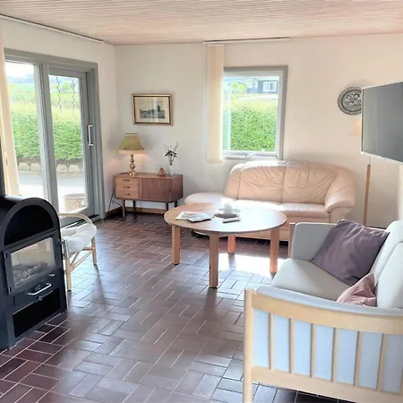Rise - 250m From The Sea By Interhome