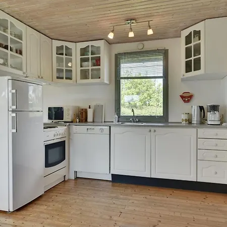 Hébergement de vacances Rise - 250m From The Sea By Interhome Bøjden