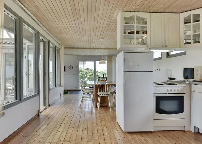 Rise - 250m From The Sea By Interhome *