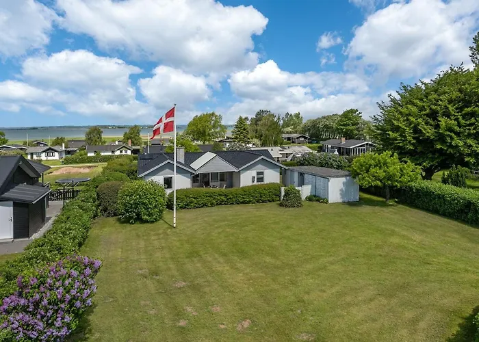 Rise - 250m From The Sea By Interhome Bøjden