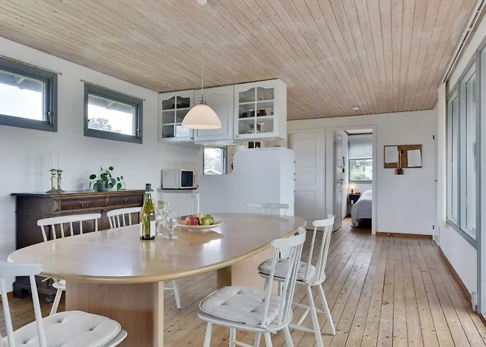 Rise - 250m From The Sea By Interhome