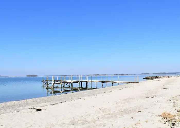 Сasa de vacaciones Rise - 250m From The Sea By Interhome *