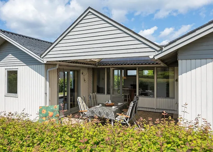 Rise - 250m From The Sea By Interhome Bøjden